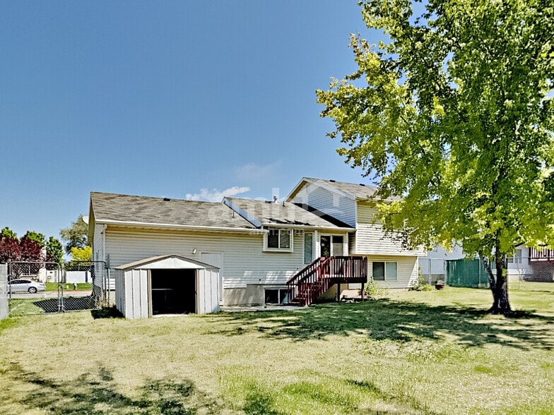 Building Photo - 2643 S 3900 W