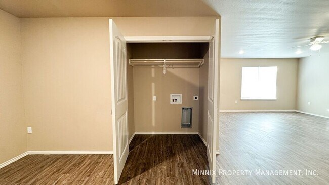 Building Photo - 2516 N Ave O