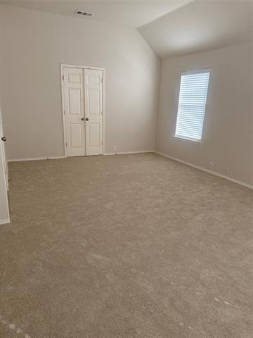 Building Photo - 2004 Golden Oak Dr