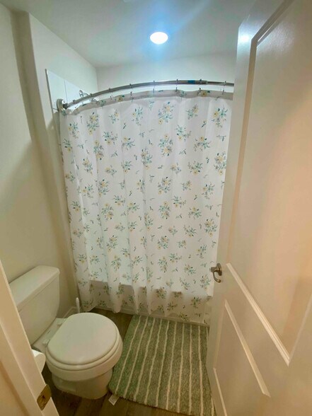 Building Photo - 8129 Trudy Ln