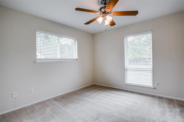Building Photo - 642 Cambridge Dr
