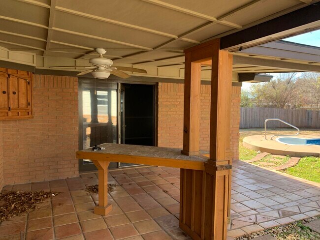 Building Photo - 2902 McNiel Ave