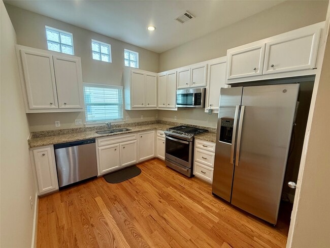 Building Photo - 8705 Bryam St