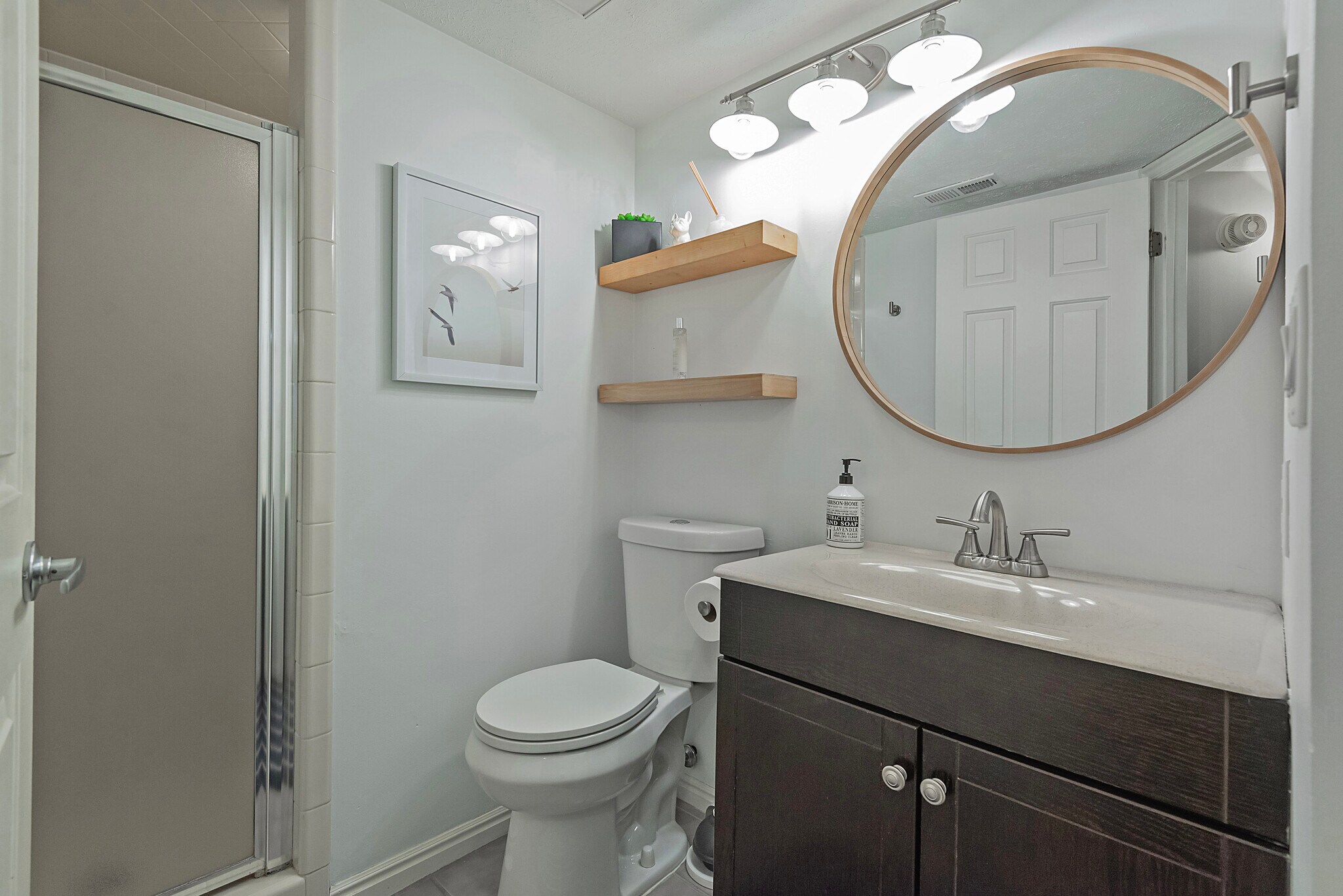 Building Photo - 830 E Pond View Way