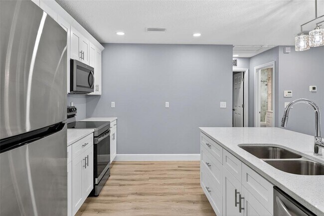 Building Photo - 12909 Star Country Ln