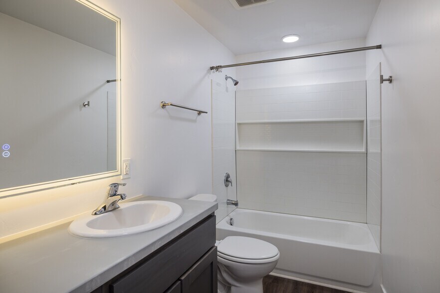 Building Photo - 443 Kane Creek Blvd