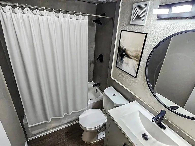 Building Photo - 2751 E Ledbetter Dr