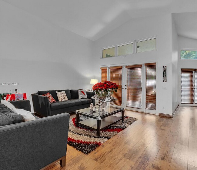 Building Photo - 204 Cameron Dr