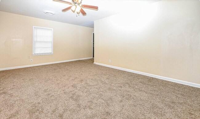 Building Photo - 613 N 22nd St