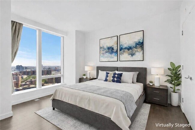 Building Photo - 252 South St