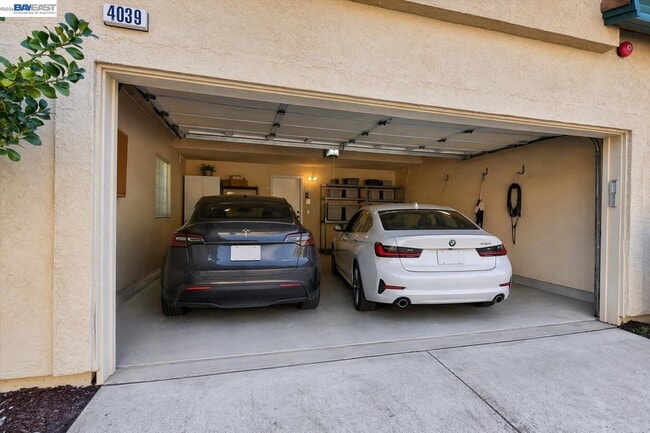 Building Photo - 4039 Ghiotti Ct