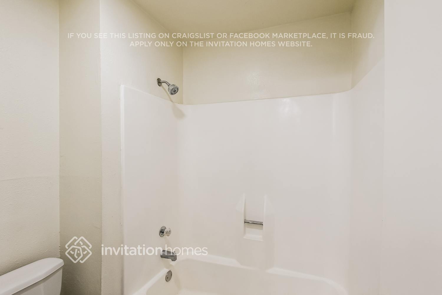 Building Photo - 15610 Cabot Creek Cir