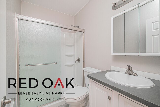 Building Photo - 6819 Laurel Canyon Blvd