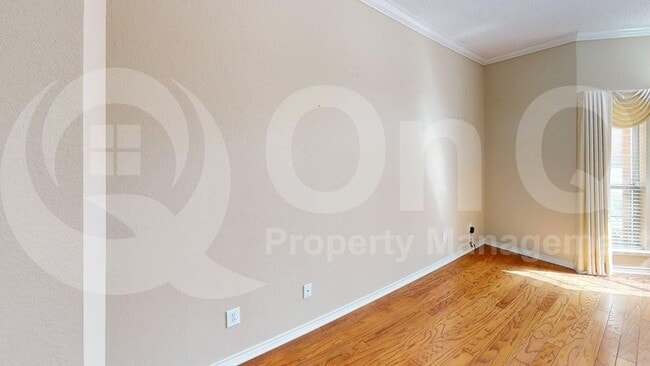 Building Photo - 402 Baltusrol Cir