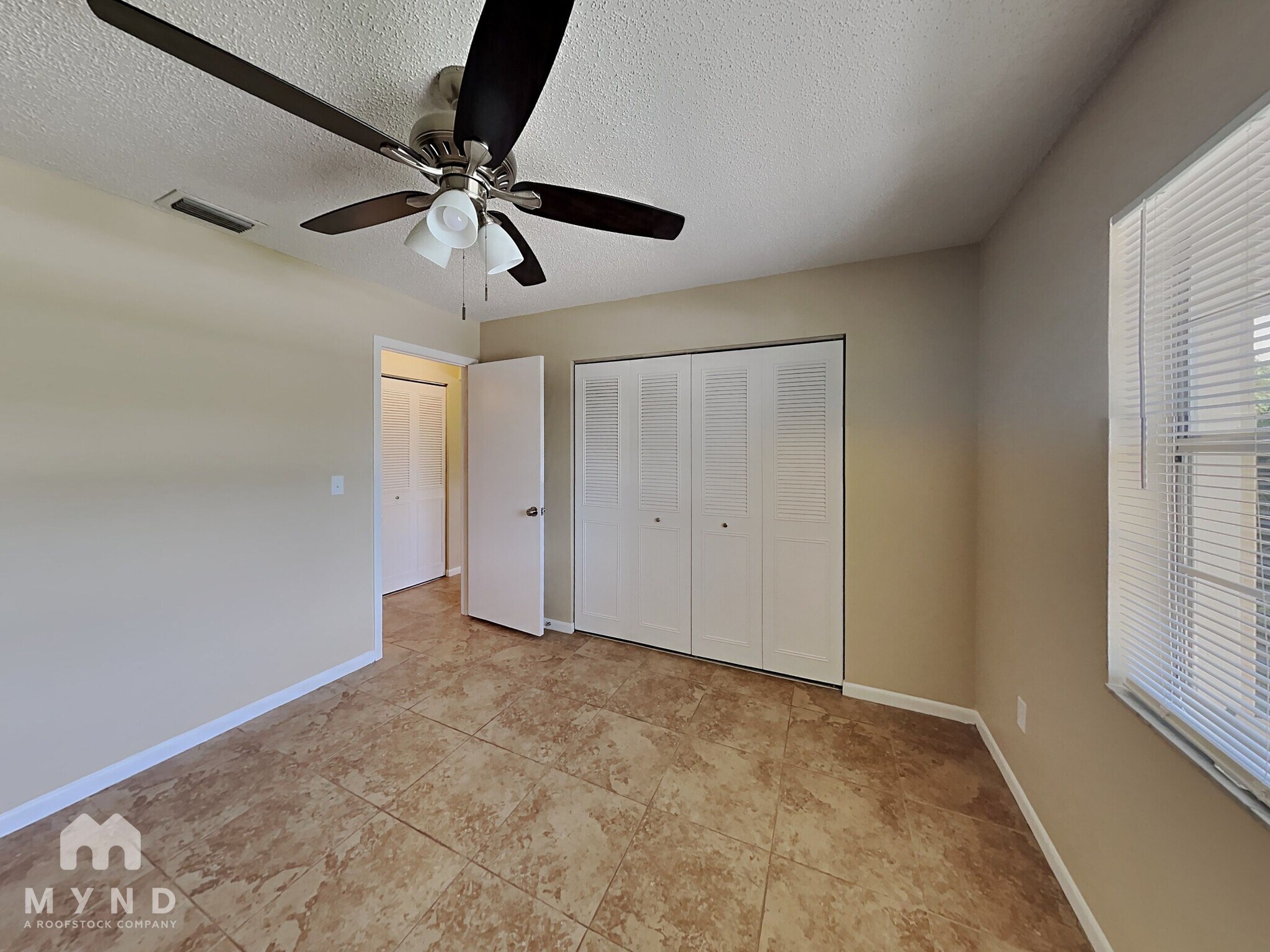 Building Photo - 12431 Brookside St