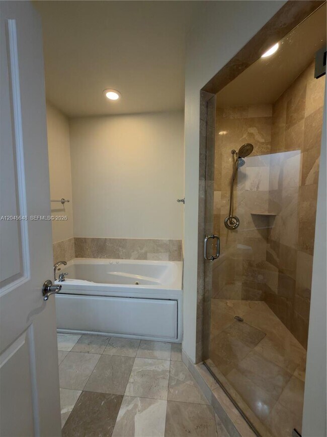 Building Photo - 16100 Emerald Estates Dr