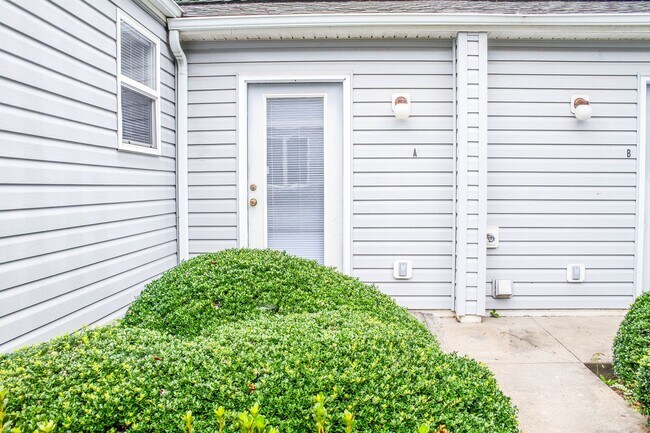 Building Photo - 2515 Plateau Rd