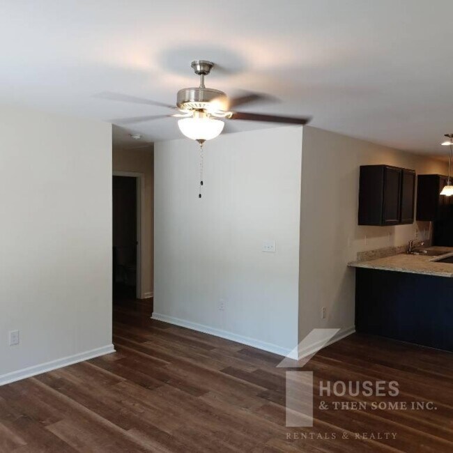 Building Photo - 401 Bramlett Rd