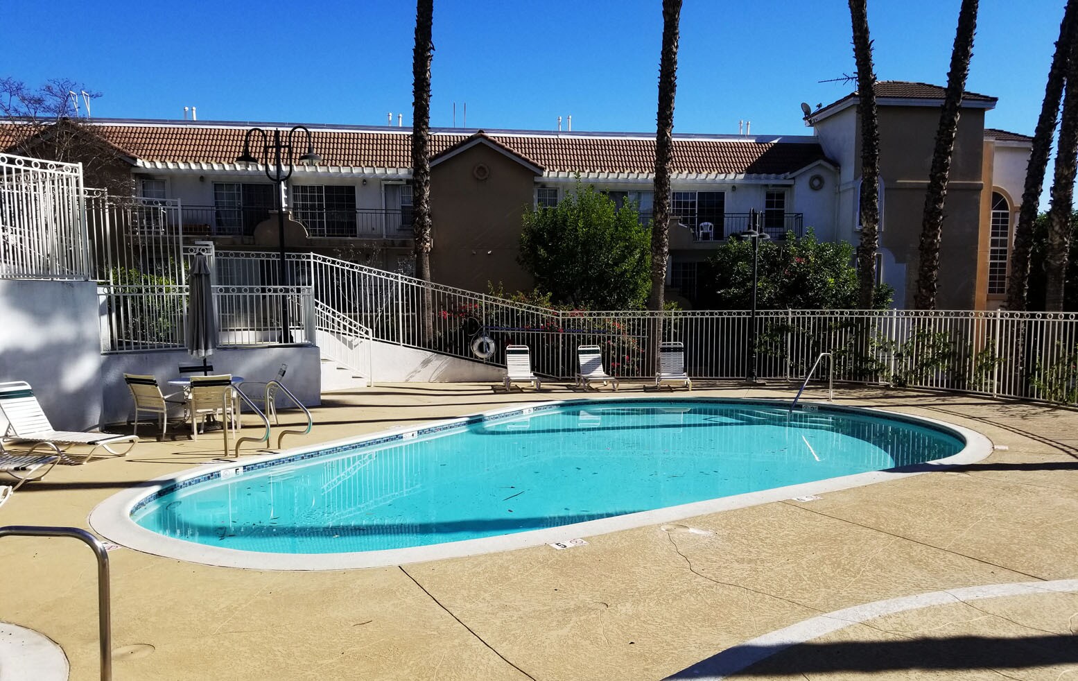 Building Photo - 4760 Templeton St