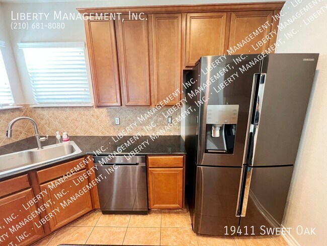 Building Photo - 19411 Sweet Oak