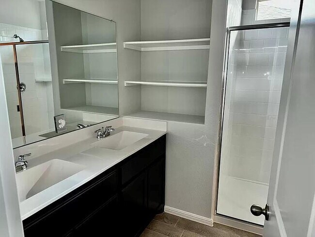 Building Photo - New 4BR/2BA in Fort Worth’s Pioneer Point ...