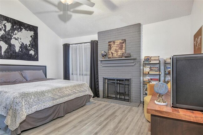 Building Photo - 12525 Wellington Park Dr