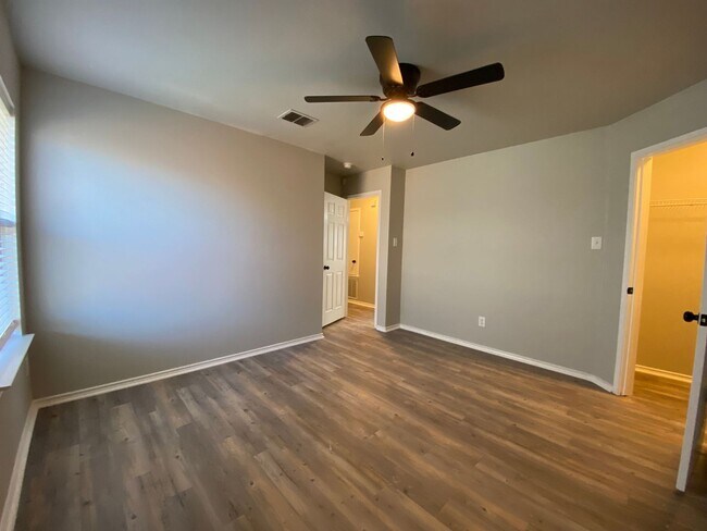 Building Photo - Beautiful Home in Redbird Ranch