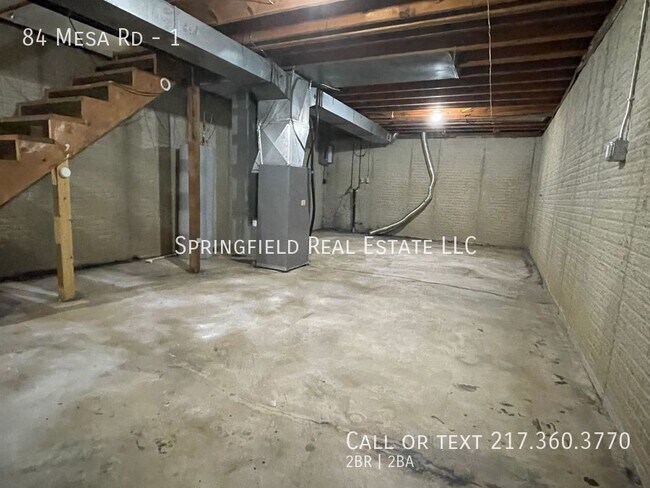 Building Photo - 84 Mesa Rd