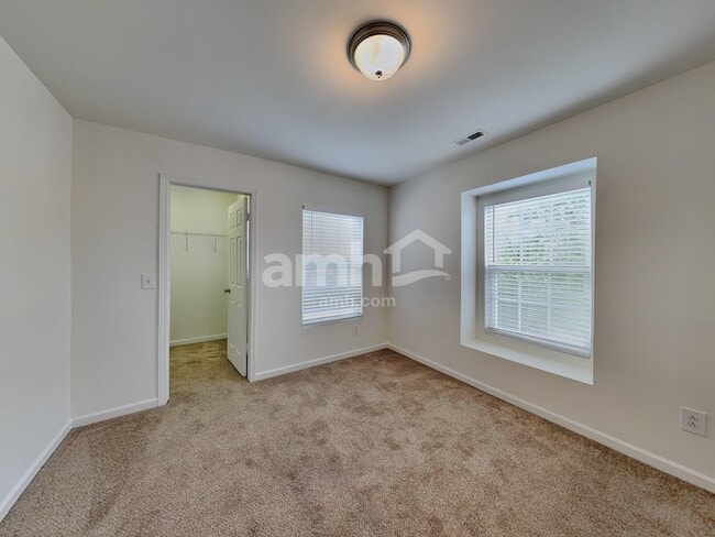 Building Photo - 1129 Rutledge Landing Dr