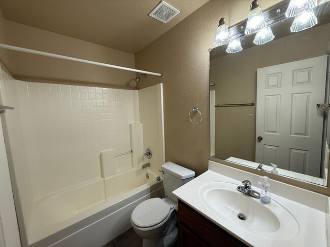 Building Photo - Dobbins Creek, Phoenix Rental