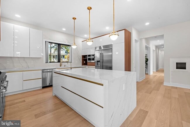 Building Photo - 4246 15th St N