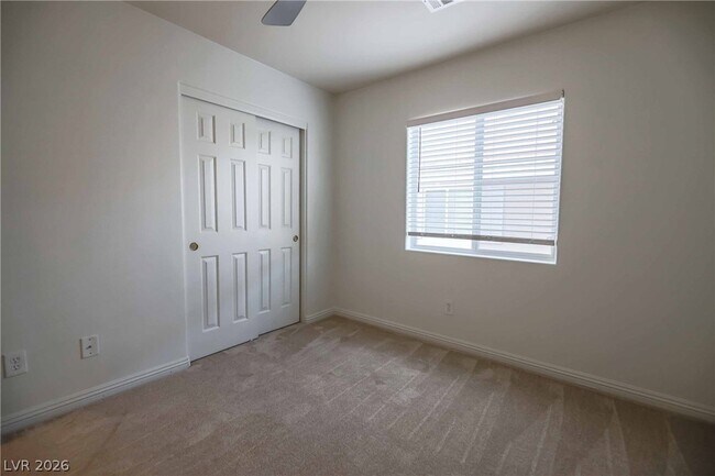 Building Photo - 9982 Aspen Rose St