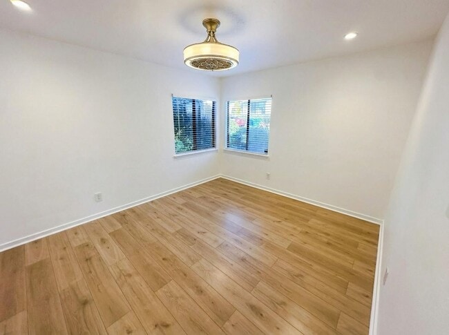 Building Photo - Charming 3-Bedroom Home in Hayward Hills