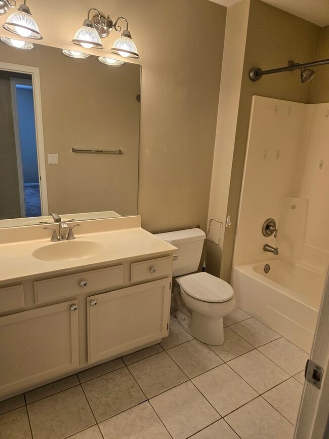 Building Photo - 443 Village Creek Dr