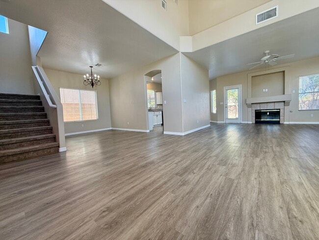 Building Photo - 8300 La Strada Ave