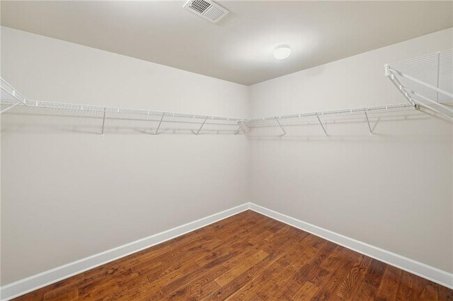 Building Photo - 10012 Parc Sky Cir