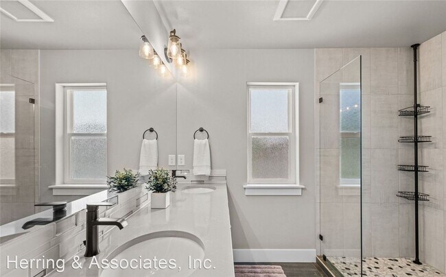 Building Photo - 3 br, 3 bath House - 3020 Riverview Lane