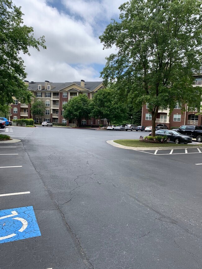 Building Photo - 3150 Woodwalk Dr SE