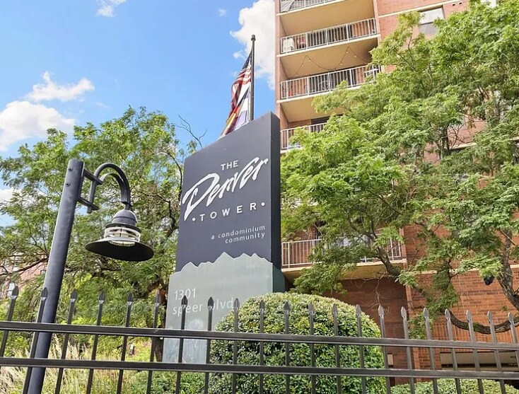 Primary Photo - 1301 Speer Blvd