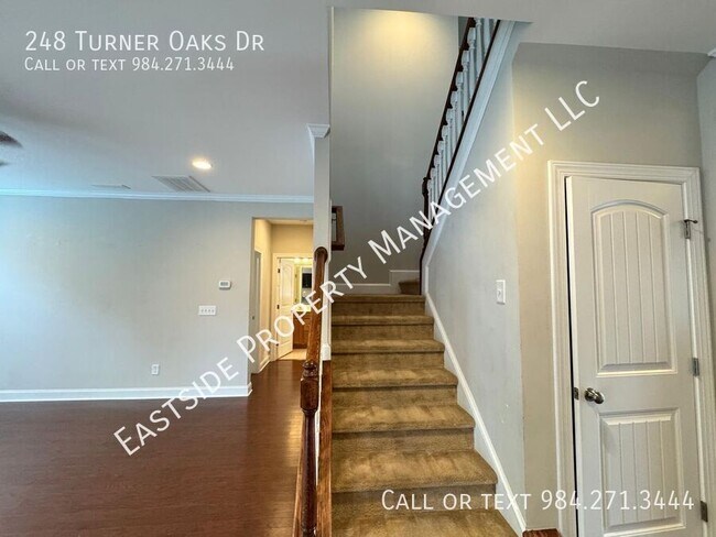 Building Photo - 248 Turner Oaks Dr