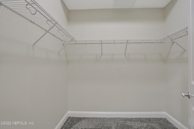 Building Photo - 1431 Riverplace Blvd