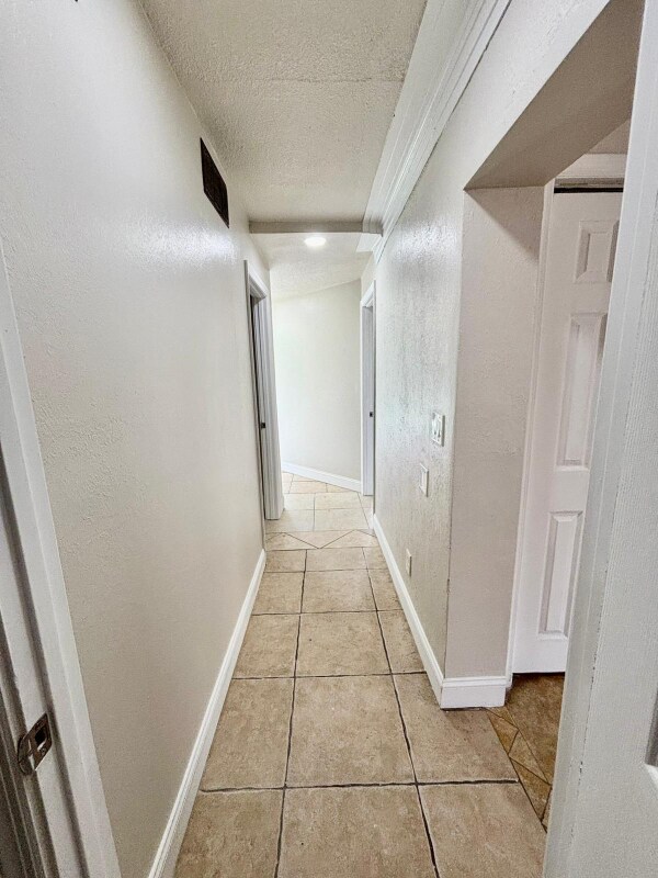 Building Photo - 59 Areca Dr