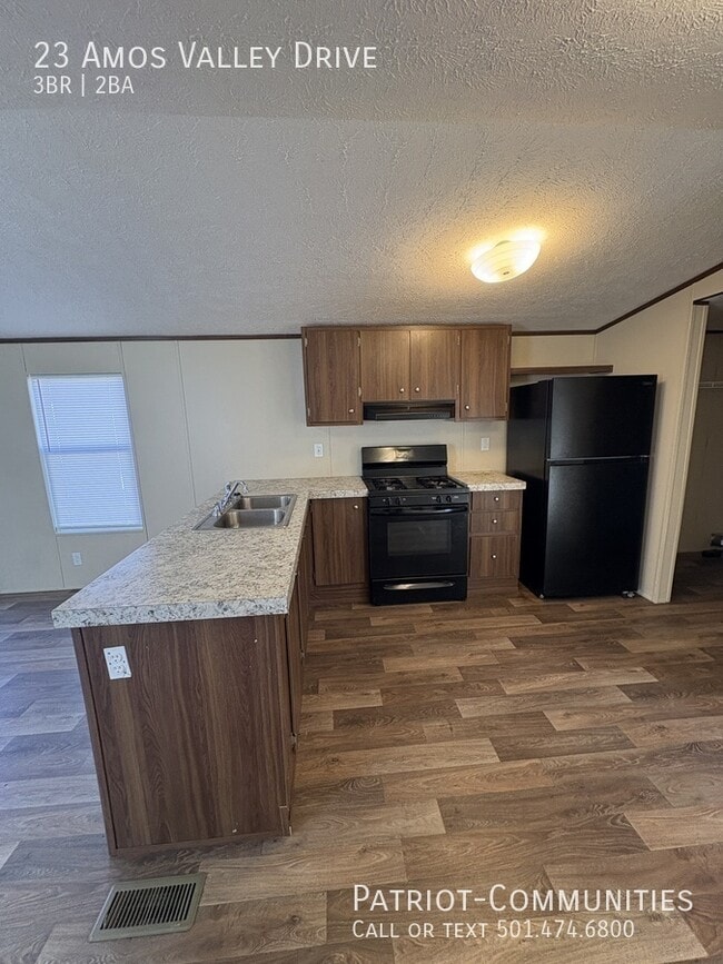 Building Photo - 23 Amos Valley Dr