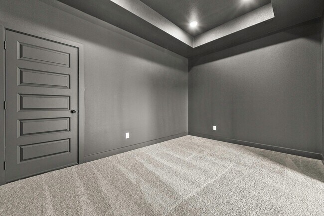 Building Photo - 24834 White Alder Wy