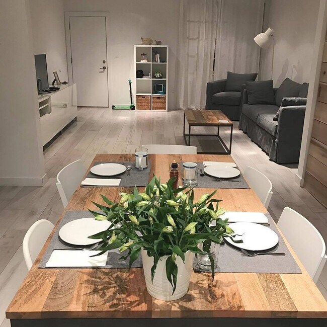 Building Photo - Exquisite 2/2 condo in Art Deco style building