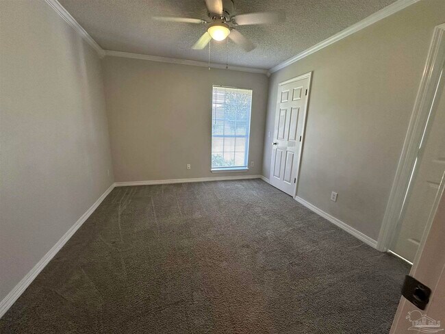 Building Photo - 9137 Daytona Dr