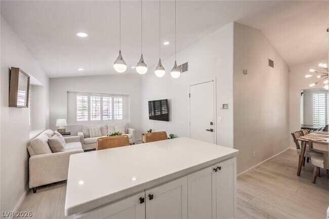 Building Photo - 9532 Sunken Reef Cir