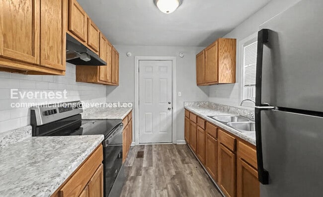 Building Photo - 1528 34th St Ensley