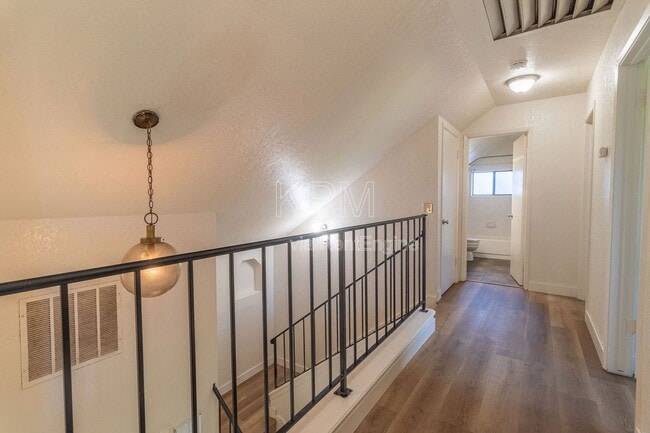 Building Photo - 2828 Smoke Tree Cir