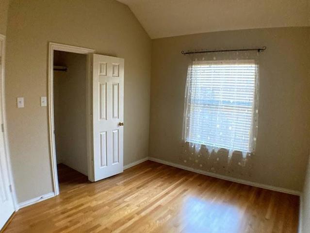 Building Photo - 4806 Redwood Dr